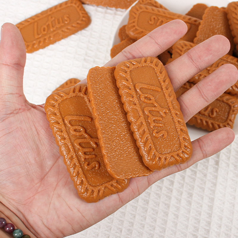 Simulation Cookies Fake Cake A - Photography Of Food 评论和价格