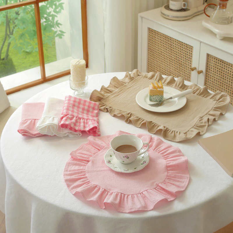 Minimalist Stripe Ruffle Place - Photography Of Food 评论和价格