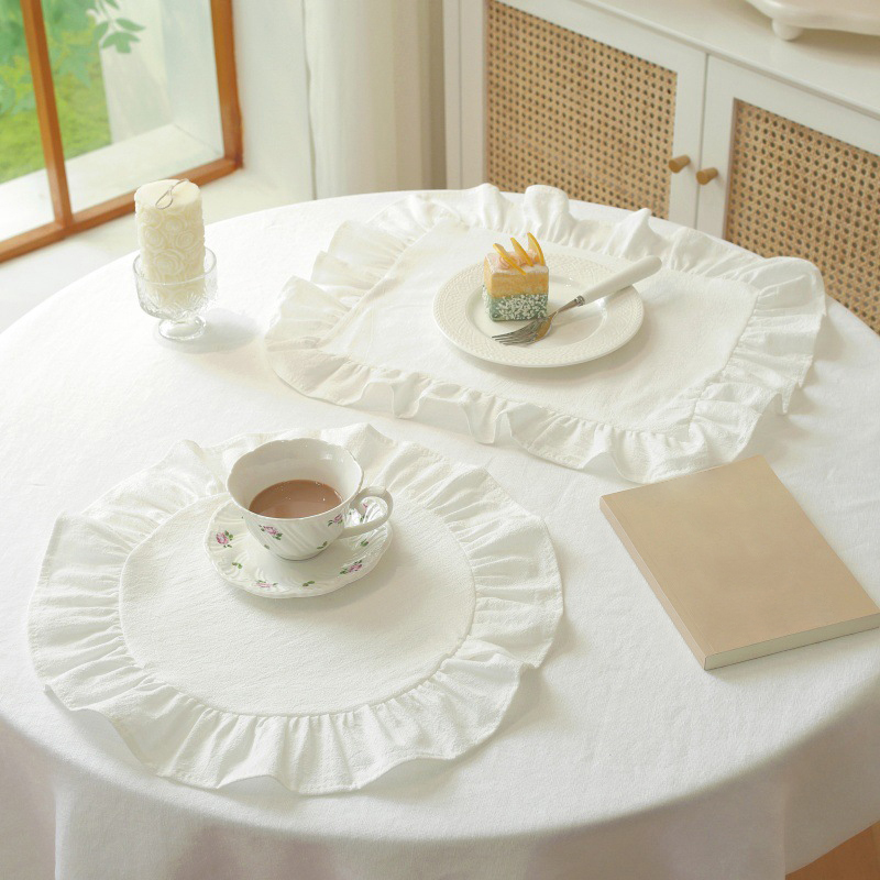 Minimalist Stripe Ruffle Place - Photography Of Food 评论和价格